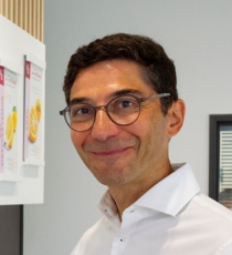 Portrait de Jérôme Nigon, directeur financier chez Les Vergers Boiron, client d'Arcanes et utilisateur de la solution Sage X3.